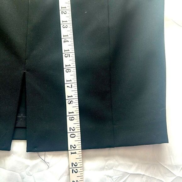 Express Women’s Size 6 21” Length Black Pencil Skirt with Buckle - Picture 5 of 9